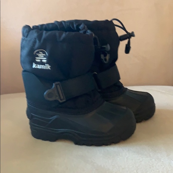 kamik black snow boots